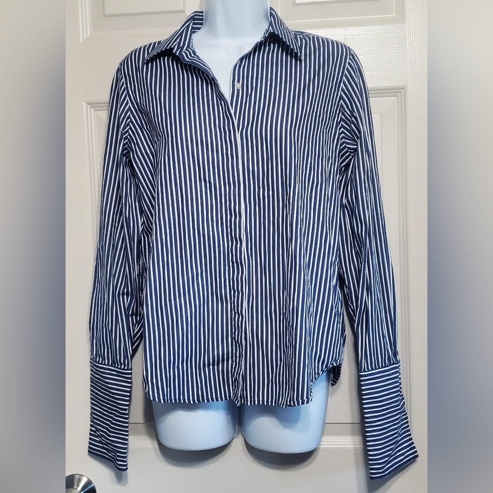 Lauren Size M Striped Button-Up Shirt Pre-owned